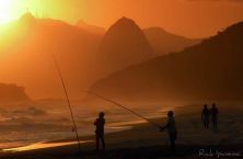 pescando em piratininga - niteroi - rio de janeiro.jpg